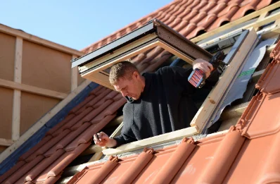 Pose de fenêtres de toit Velux à Champis